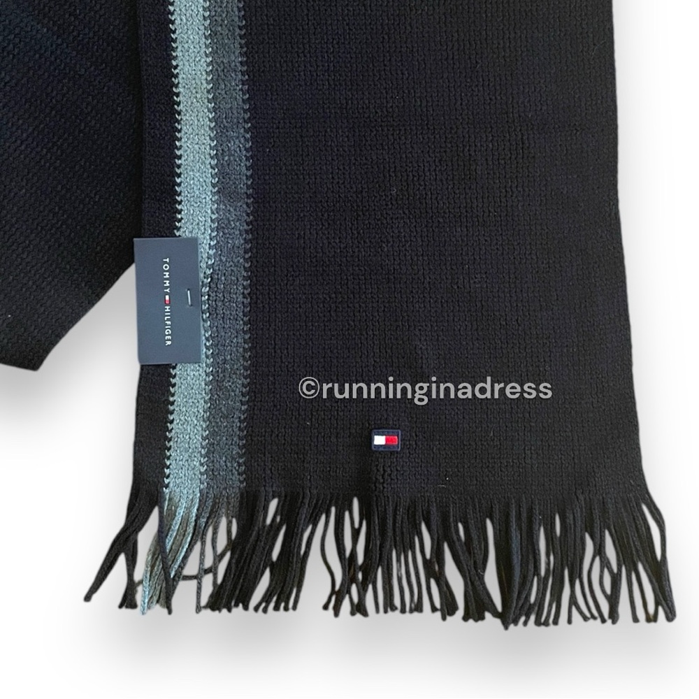 NWT Tommy Hilfiger Knit Winter Scarf In Black And Grey With Logo - Picture 4 of 10